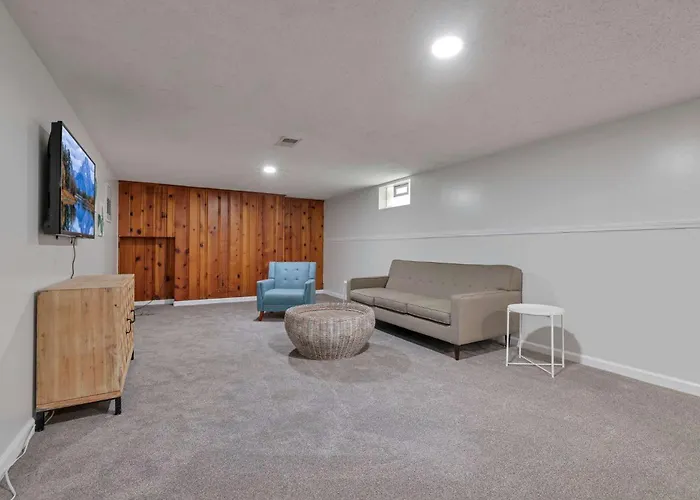 Spacious 4br Ranch Near Easton Perfect For Families & Work Groups Holiday home Columbus